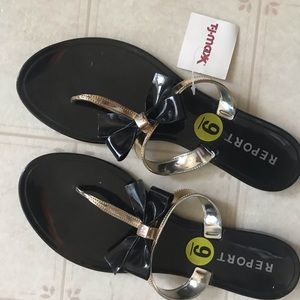 Women’s dress slide, size 9